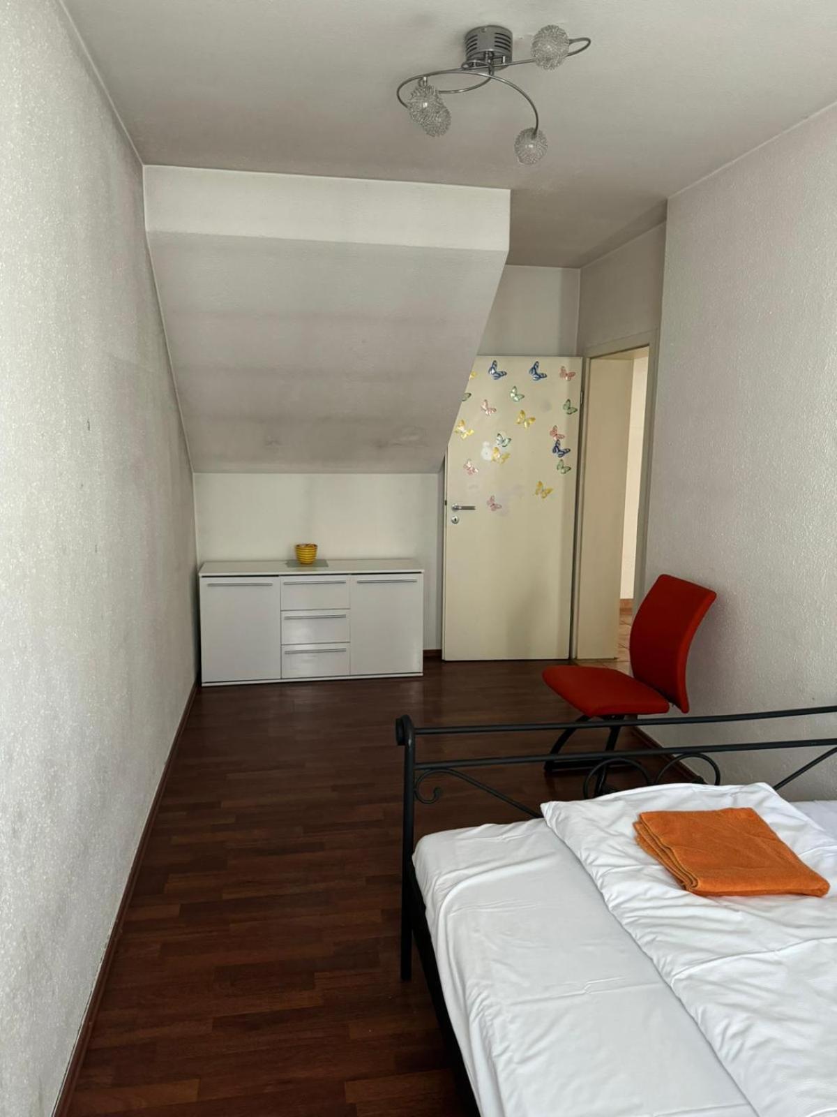 Schwalbacher Residenz Frankfurt nad Mohanem Pokoj fotografie